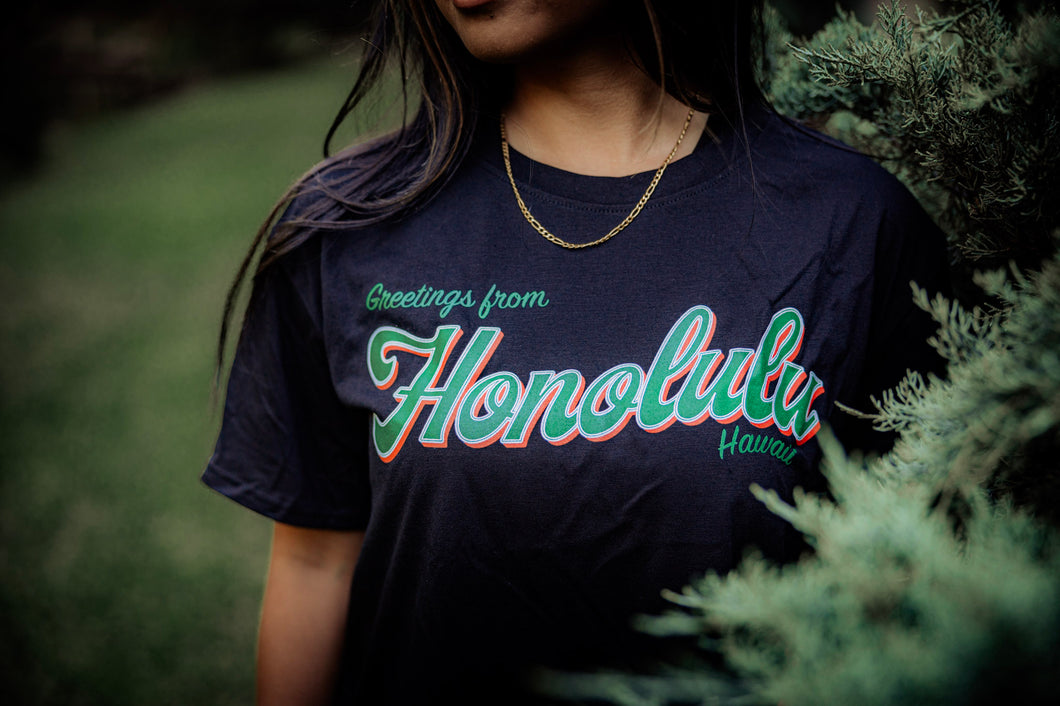 Greetings from Honolulu - Women’s Crop Tee